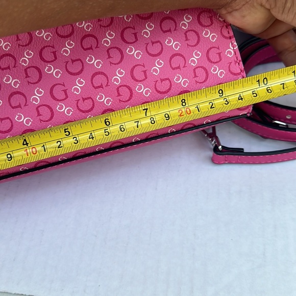 New GUESS Pink Crossbody Bag - Picture 9 of 11